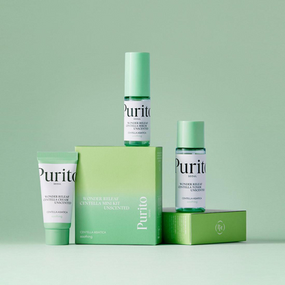 Miniatures de lotion, sérum et crème à la centella avec leurs boîtes vertes