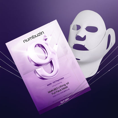 Masque blanc déplié avec sa partie pour le bas du visage près du sachet violet