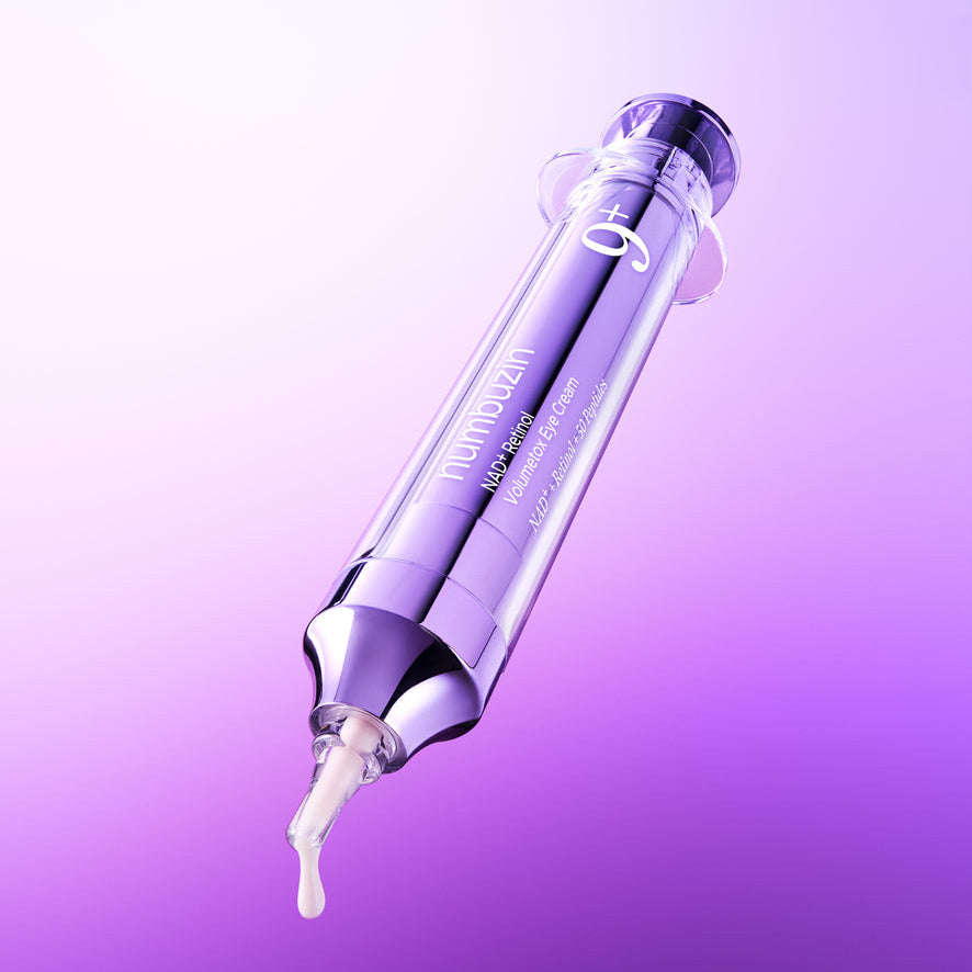 Applicateur violet de contour des yeux avec une goutte crème à l&