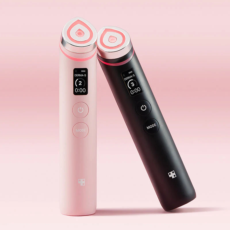 Appareils rose et noir côte à côte avec leur tête lumineuse rouge