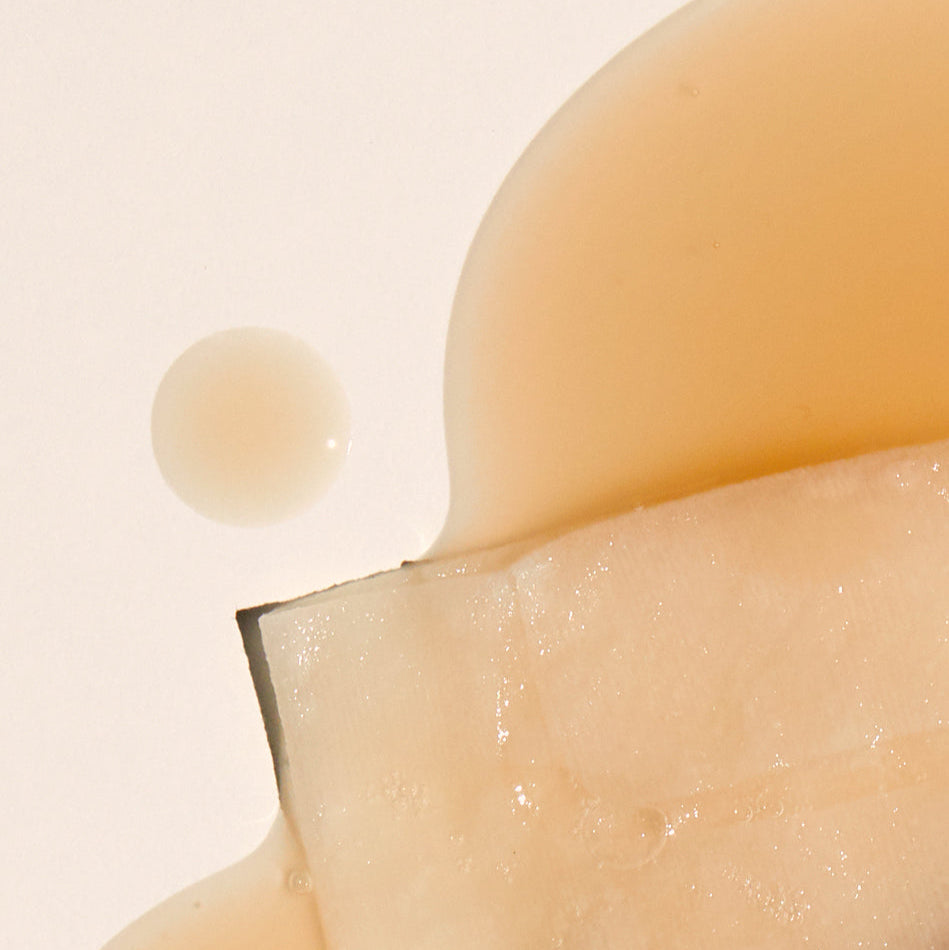Feuille de masque imbibée avec une goutte d&