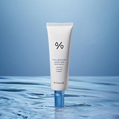 Tube de solaire dressé sur une surface d&